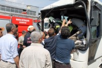 İŞÇİ SERVİSİ - İşçi Servisi Kaza Yaptı Açıklaması 10 Yaralı