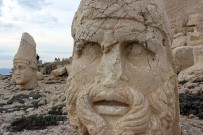 NEMRUT DAĞI - Nemrut'ta Turizm Sezonu İyi Başladı