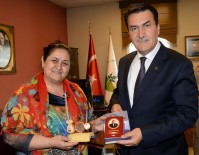 AHMET HAMDİ TANPINAR - Tanpınar Yarışması Azerbaycan'a İlham Kaynağı Oldu