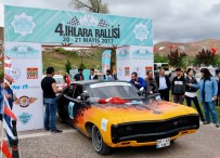 KLASİK OTOMOBİL - Aksaray'da 4'Üncü Klasik Otomobil Rallisi Start Aldı