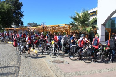 İzmir'den Yunan Adalarına Bisiklet Yolu İle Kardeşlik Turu