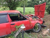 Otomobil Tarlaya Girdi Açıklaması 1 Yaralı