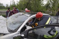 BOSTANDERE - Seydişehir'de Trafik Kazası Açıklaması 2 Yaralı