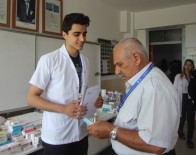 ÜCRETSİZ İLAÇ - Yüzlerce Tıp Öğrencisi Hastaneyi Köye Taşıdı