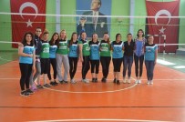 Beylikova Belediyesi Bayan Voleybol Turnuvasında Matrak Kızlar Şampiyon Oldu Haberi