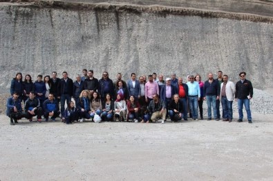 Bitlis'teki 'Pomza Ve Perlit Çalıştayı' Sona Erdi