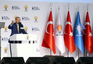 Erdoğan'dan AK Parti Teşkilatlarında Yenileme Hareketi Sinyali