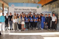 AHMET AĞAOĞLU - Samsun'da Kerem Ve Serra Şampiyon Oldu