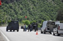 ŞÜPHELİ ARAÇ - Tunceli'de Şüpheli Araç Polisi Alarma Geçirdi