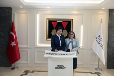 Danıştay Başkanı Güngör'den Fatma Şahin'e Ziyaret