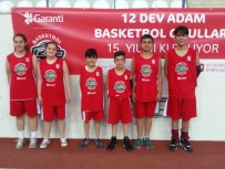 YAKUP AKTAŞ - Hakkarili Basketbolculardan Bir Başarı Daha