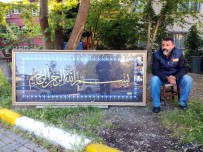 ERMENI - Tablo Hediye Etmek İçin Cumhurbaşkanın Yolunu Gözlüyor