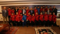 HALIL ŞENER - Şampiyon Kartal Belediyesporlular'dan Başkan Altınok Öz'e Ziyaret