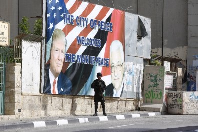 ABD Başkanı Trump, Filistin Lideri Mahmud Abbas'la Görüşüyor
