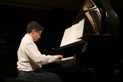 Piyano Kursiyerlerinden Yıl Sonu Konseri