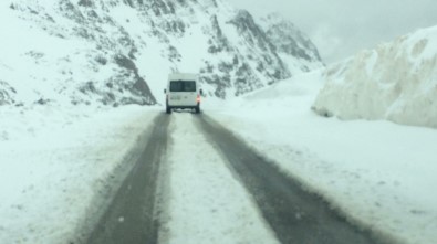 Van'ın Yüksek Kesimlerinde Kar Yağışı