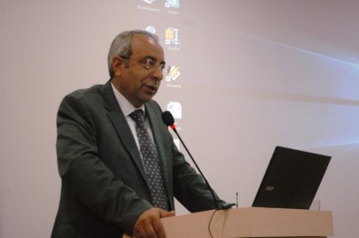 YYÜ'de 'Sanat Ve Turizm' Paneli