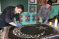 TUTKAL - Zift Ve Tozu Sanata Dönüştürdü