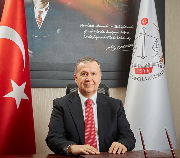 Taci Bayhan yeniden seçildi