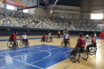 RECEP TOPALOĞLU - Beşiktaş RMK Marine Farklı Yendi