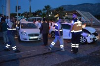 Manisa'da Trafik Kazası Açıklaması 3 Yaralı