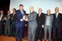 YUSUF HALAÇOĞLU - Meslekte 30 Yıl Hizmet Veren Hekimler Vefa Gecesi'nde Buluştu