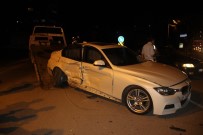 Şanlıurfa'da İki Otomobil Çarpıştı Açıklaması 3 Yaralı