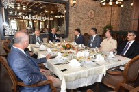 İSMAIL ÇORUMLUOĞLU - Vali Yardımcısı İşşen Onuruna Veda Yemeği Verildi