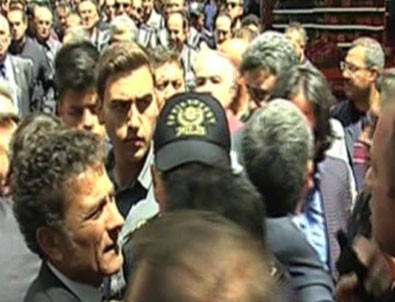 Ankara'da CHP'li vekilden polise FETÖ suçlaması