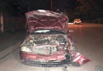 Antrenmandan Dönen Çocukları Taşıyan Minibüse Otomobil Çarptı Açıklaması 6 Yaralı
