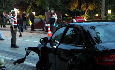 Bursa'da İki Araç Çarpıştı 1 Ölü 5 Yaralı