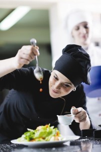 İAÜ Uygulamalı Eğitim Modeli İle Öne Çıkıyor