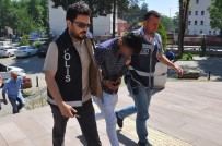 Kaza Yapan Hırsızlar Çelik Kasayı Baraja Attı