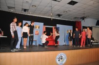 KENAN YıLDıRıM - Milas'ta Yetenekli Gençler Sahnede