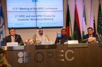 OPEC, Petrol Üretimini Kısma Kararını 9 Ay Daha Uzattı
