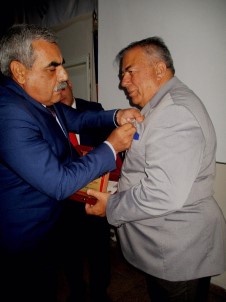 Türkiye - Azerbaycan Dev Kardeşlik Ve Candaşlık Projesi Kapsamında Prof. Dr. İbrahim Öztek'e İki Madalya