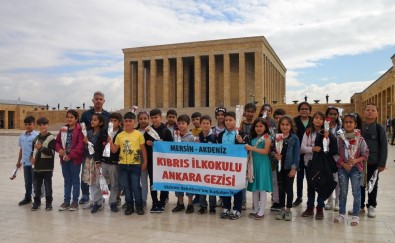 Akdeniz Belediyesi, Öğrencileri Anıtkabir'e Götürdü