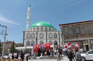 Aktaş Efendibey Cami İbadete Açıldı