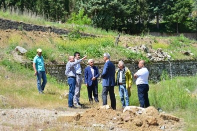 Belediye Başkanı Saraoğlu, Gediz Termal Tatil Köyü'ndeki Çalışmaları İnceledi