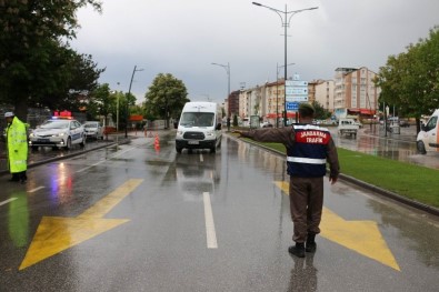 Sivas'ta Polis Ve Jandarmadan Ortak Trafik Uygulaması