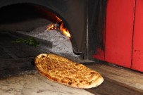 ESNAF ODASI - Sivas'ta Ramazan Pidesine Zam Yok