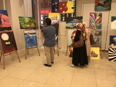 Tokat'ta Lise Öğrencilerinden Resim Sergisi