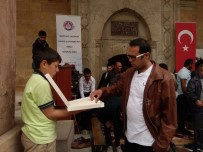 İSLAM ALEMİ - TÜRKAV'da Cuma Namazı Sonrası Fetih Tatlısı İkramı