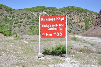 Tunceli'de Bir Köyde, Merhum İş Adamı Koç'un İsmi Caddeye Verildi