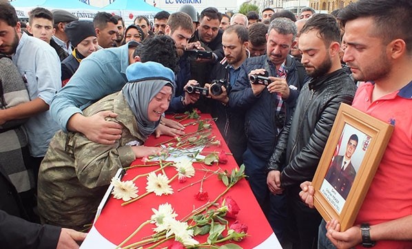 Şehit eşinin feryadı yürekleri dağladı!