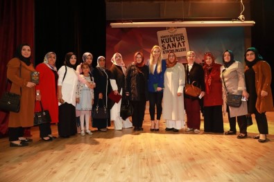 'Osmanlı'da Kadının Rolü' Konferansı Büyük İlgi Gördü