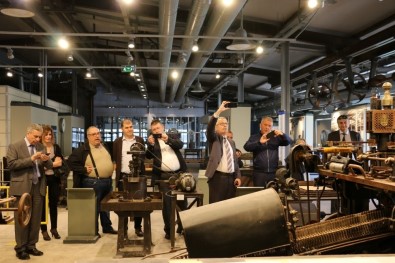 Seka Kağıt Müzesi'ne Anlamlı Ziyaret