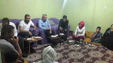 AK Partili Çalapkulu İftarını Şehit Ailesiyle Açtı