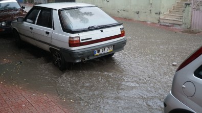 Bigadiç'te Sokaklar Göle Döndü