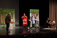 DÜNYA ÇEVRE GÜNÜ - Çocuklar Çevre Bilincini Tiyatroda Eğlenerek Öğrendi